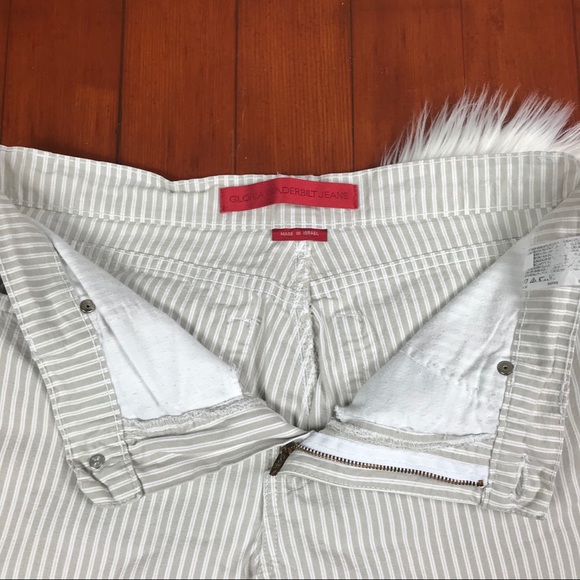 Gloria Vanderbilt Vertical Pinstripe Crop Pants - Picture 5 of 8